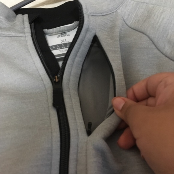 Adidas zip up jacket - Picture 3 of 6